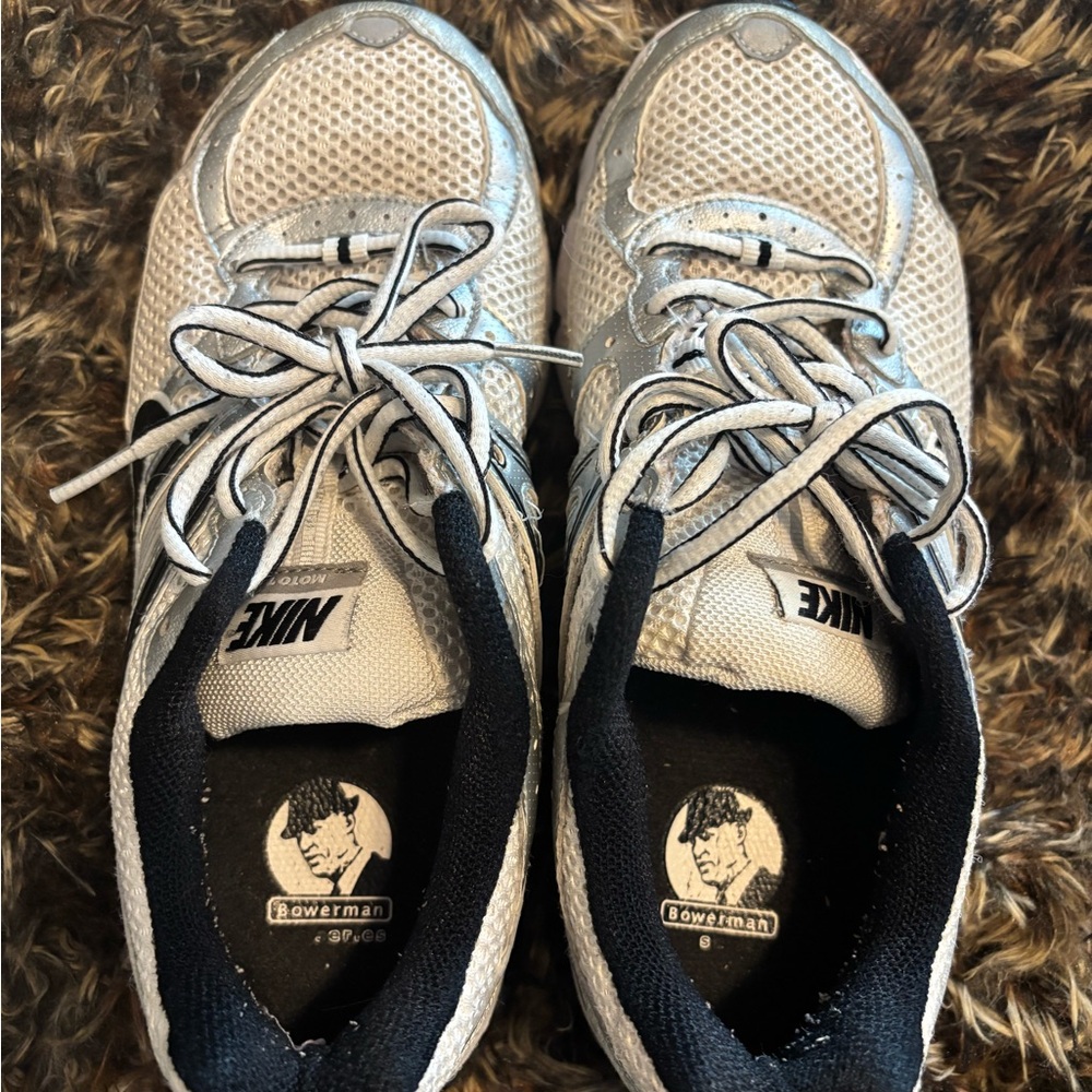 Nike Black and White Athletic Shoes